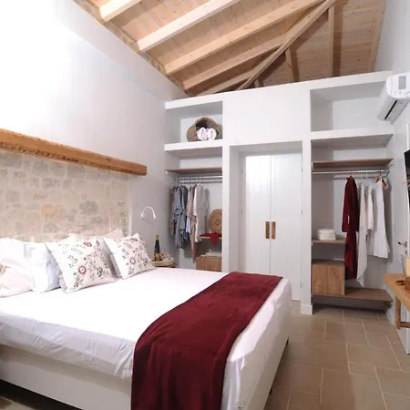 Estia - Private Jacuzzi Next To The Holiday home *