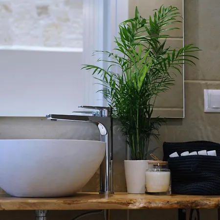 Estia - Private Jacuzzi Next To The