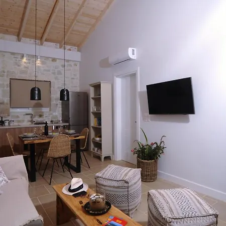 Holiday home Estia - Private Jacuzzi Next To The