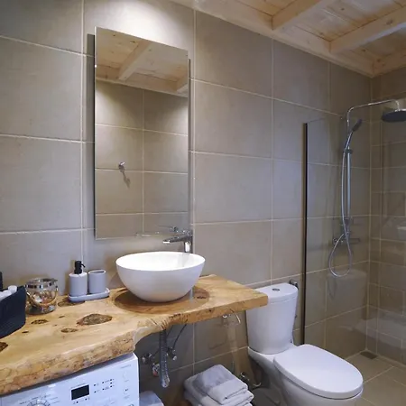 Estia - Private Jacuzzi Next To The Holiday home Agios Georgios (Corfu)