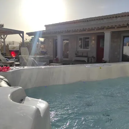 Holiday home Estia - Private Jacuzzi Next To The Agios Georgios (Corfu)