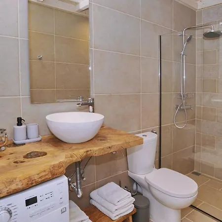 Vakantiehuis Estia - Private Jacuzzi Next To The
