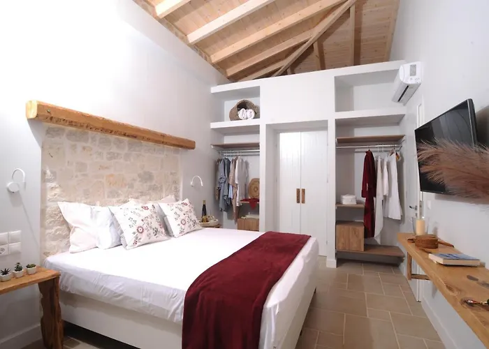 Villa Estia With Private Jacuzzi, Next To The Beach Feriehus *