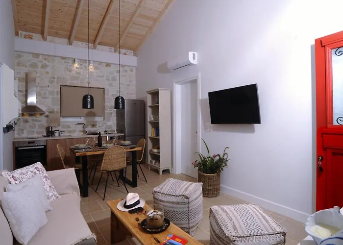 Feriehus Villa Estia With Private Jacuzzi, Next To The Beach