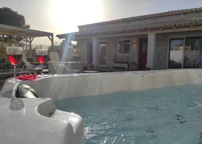 Feriehus Villa Estia With Private Jacuzzi, Next To The Beach Agios Georgios (Corfu)